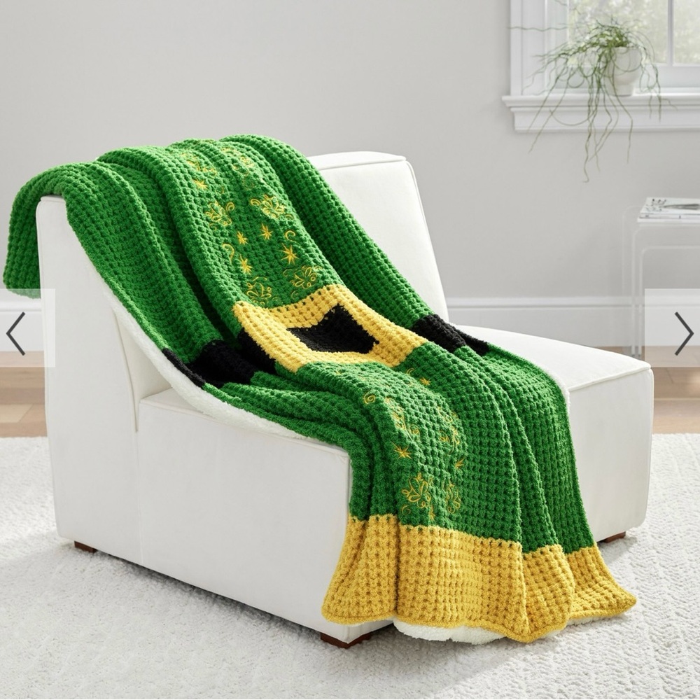 RARE Pottery Barn Buddy The Elf Sherpa-Back Throw Christmas Blanket NEW